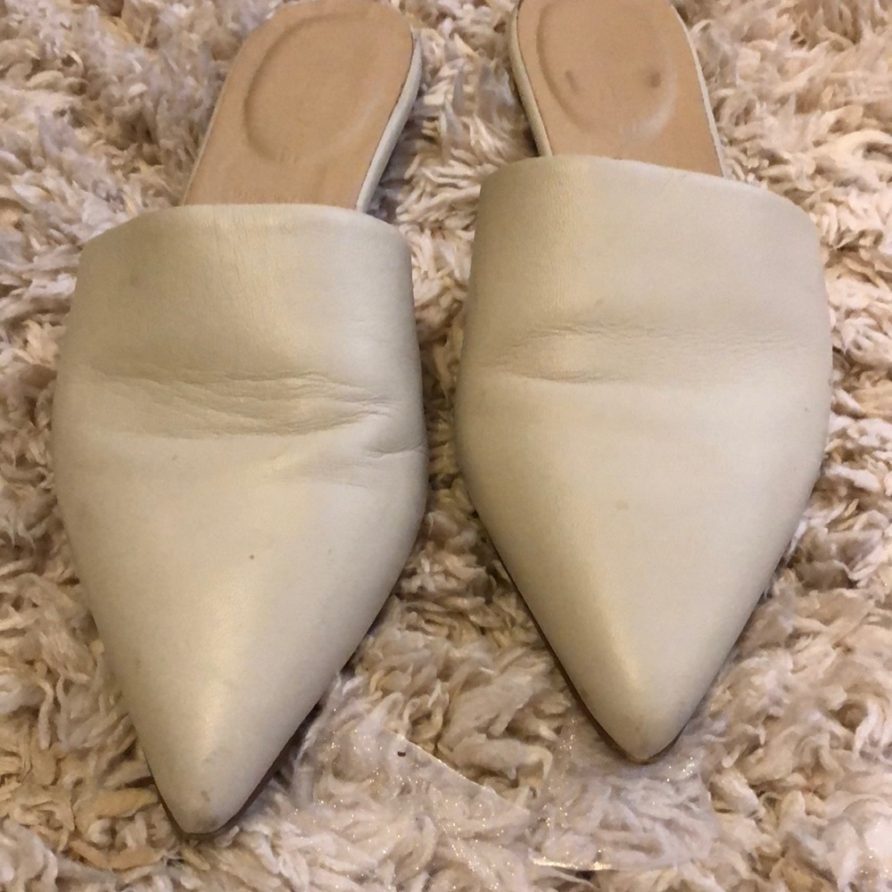 Perfect pointy toe flats